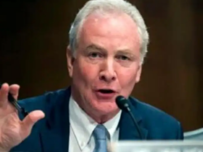 سناتور آمریکایی: وزیر جنگ آمریکا باید برکنار شود