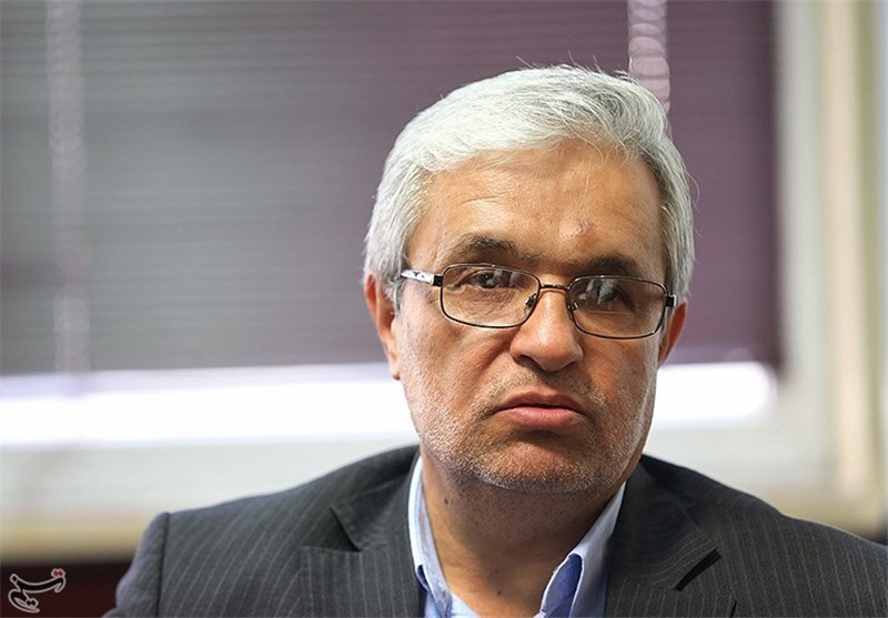 عضو کمیسیون امنیت ملی مجلس: حضور در خیابان ها را ادامه دهیم