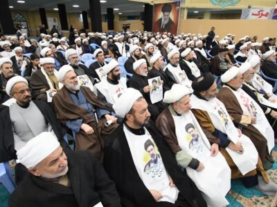 علمای شیعه و سنی آذربایجانغربی با رهبر سوم انقلاب بیعت کردند