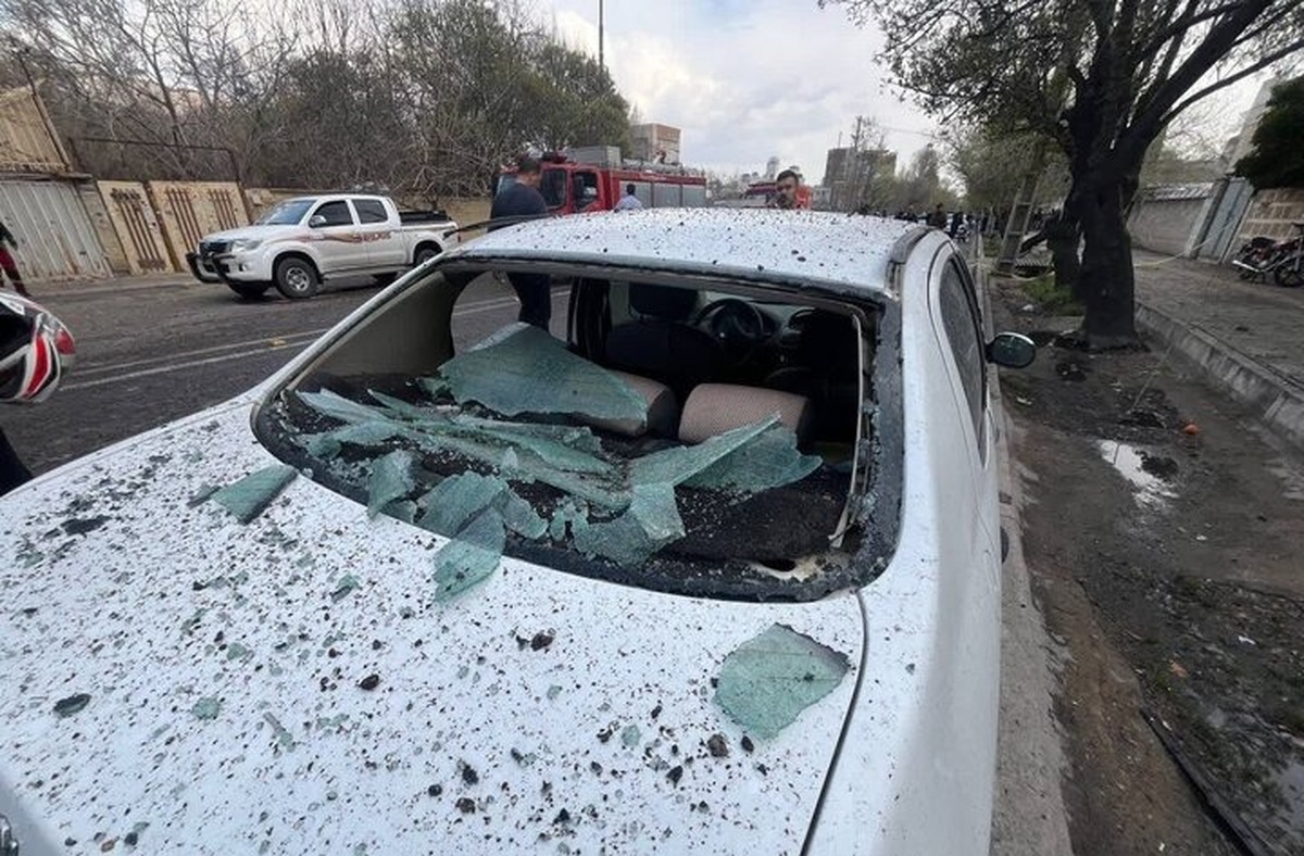 نکات ایمنی در شرایط جنگی / اگر هنگام حمله هوایی در خودرو بودیم چکار کنیم؟