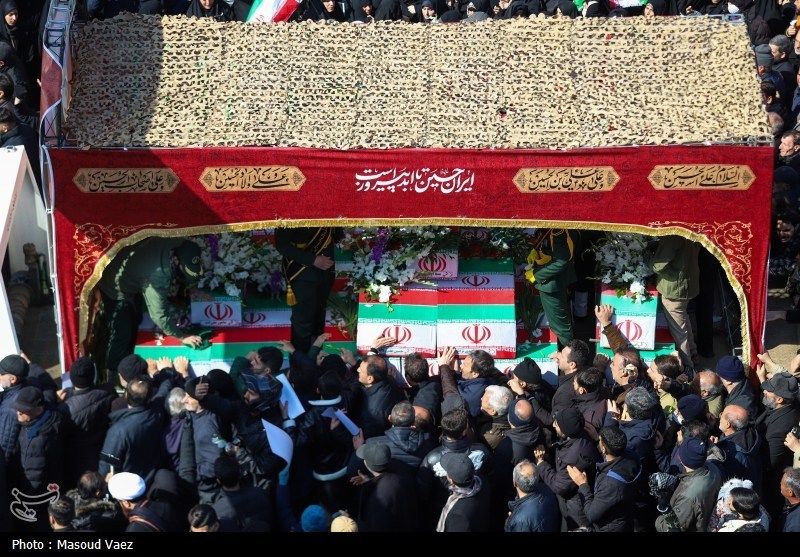 پیکر پاک شهید سردار سرلشکر صالح اسدی در شیراز تشییع شد