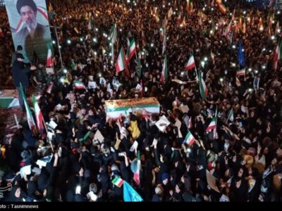 یاسوج به خروش آمد؛ مردم با تشییع 2 شهید فریاد بیعت سر دادند+تصاویر