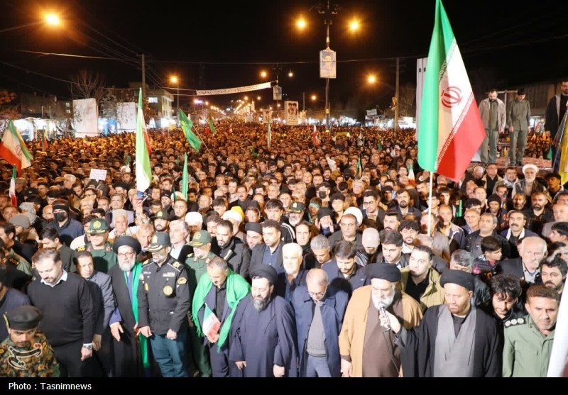 یاسوج به خروش آمد؛ مردم با تشییع 2 شهید فریاد بیعت سر دادند+تصاویر اخبار یاسوج , شهید امام خامنه ای (ره) ,