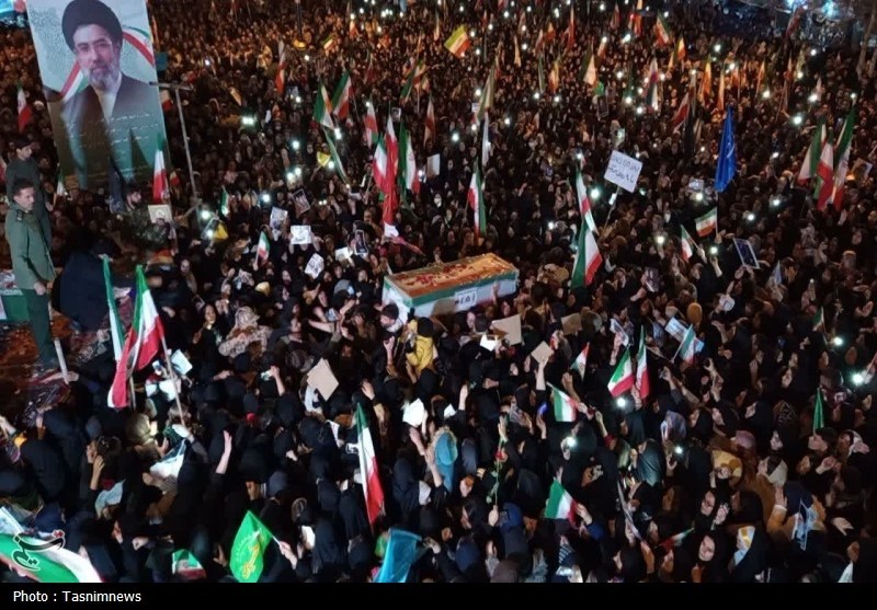 یاسوج به خروش آمد؛ مردم با تشییع 2 شهید فریاد بیعت سر دادند+تصاویر اخبار یاسوج , شهید امام خامنه ای (ره) ,