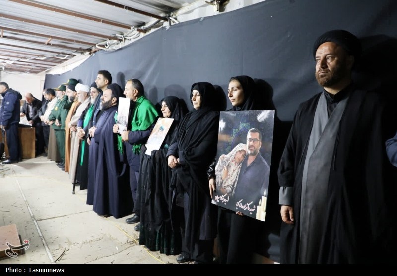 یاسوج به خروش آمد؛ مردم با تشییع 2 شهید فریاد بیعت سر دادند+تصاویر اخبار یاسوج , شهید امام خامنه ای (ره) ,