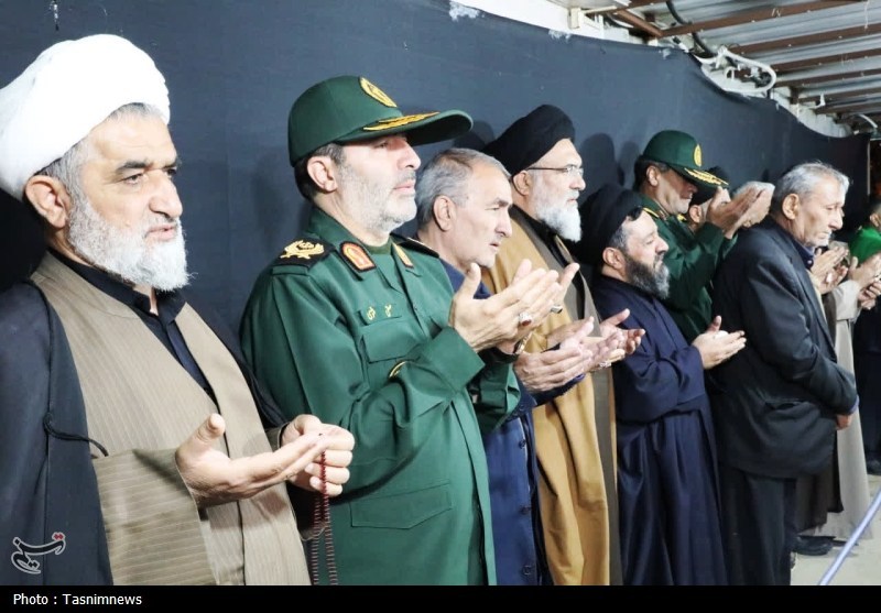 یاسوج به خروش آمد؛ مردم با تشییع 2 شهید فریاد بیعت سر دادند+تصاویر اخبار یاسوج , شهید امام خامنه ای (ره) ,