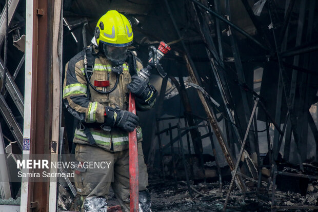 آتش‌سوزی و انفجار در منزل مسکونی پیشوا با ۲ مصدوم