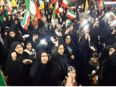 اجتماع باشکوه شبانه مردم سلماس در حمایت از وطن