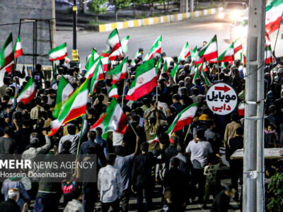 اجتماع مردم بندرعباس در حمایت از نظام اسلامی