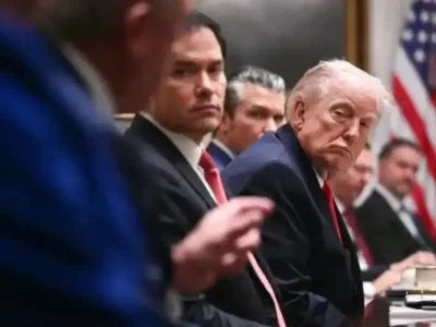 ادعای جنجالی ترامپ: تسلط کامل بر کشتی ایرانی پس از هدف‌گیری