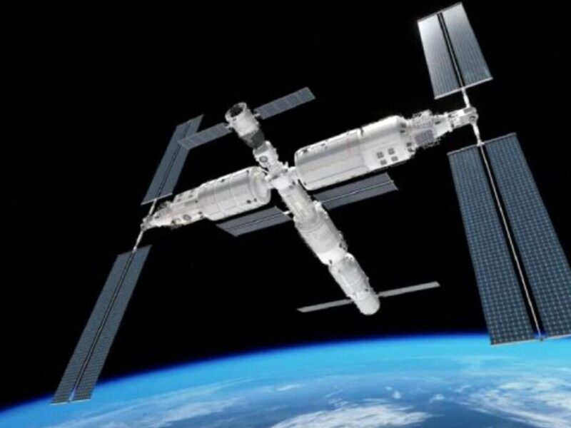 ادعای فایننشال تایمز از حمله ایران به پایگاه‌های آمریکا / ماهواره مرموز رویت شد!