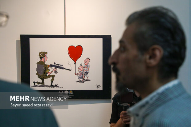 از «۱۲ روز ۱۲ کارتون» تا «خبرنامه جنگی»؛ روایت تصویری هنرمند بجنوردی