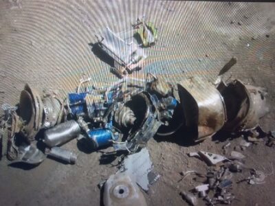 انهدام موشک کروز AGM/158_B آمریکایی در برزک کاشان+تصاویر