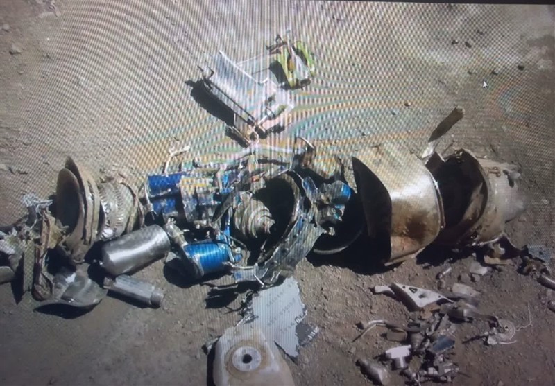 انهدام موشک کروز AGM/158_B آمریکایی در برزک کاشان+تصاویر