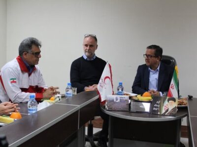 ایثارگری نیروهای هلال احمر ایران ستودنی است