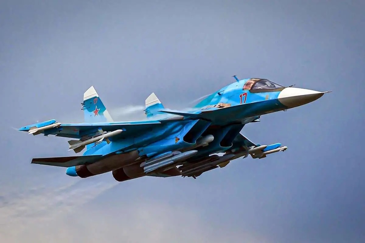 این جنگنده میتواند فاصله مسکو تا واشنگتن را بدون توقف طی کند این جنگنده میتواند فاصله مسکو تا واشنگتن را بدون توقف طی کند