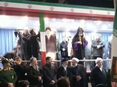 با وحدت حول محور رهبری برابر دشمنان پیروز می‌شویم