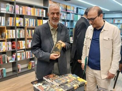 بازگشایی کتاب‌فروشی علمی‌ و فرهنگی در خیابان انقلاب