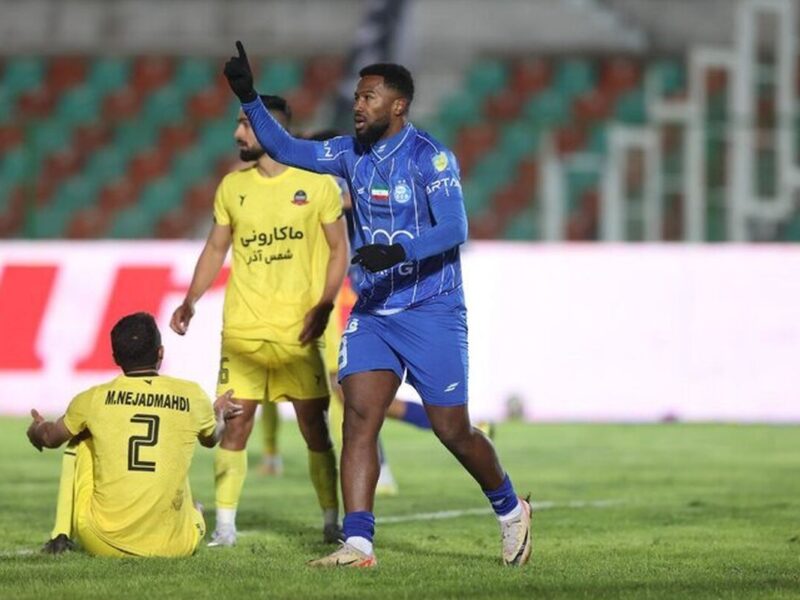 بازیکن خارجی استقلال تکلیف آبی‌ها را یکسره کرد