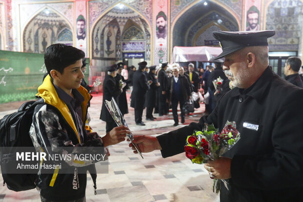 برگزاری برنامه «در مسیر بهشت» ویژه نوجوانان پسر در حرم امام رضا(ع)