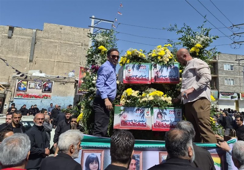 تشییع باشکوه شهدای جنایت آمریکایی ـ صهیونی در شهر گلستان+تصاویر