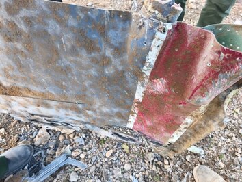 تصاویری از F35 منهدم شده آمریکایی در آسمان مرکزی ایران