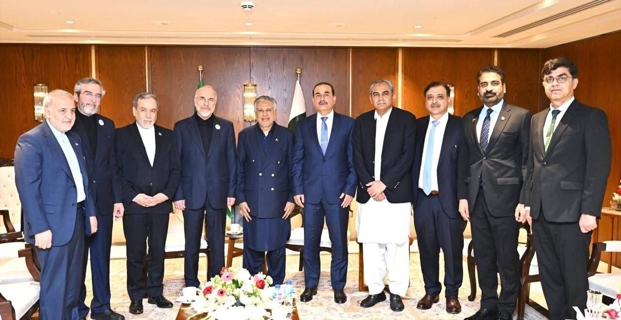 تصویری دیده نشده از هیات ایران در فرودگاه اسلام آباد + عکس تصویری دیده نشده از هیات ایران در فرودگاه اسلام آباد + عکس