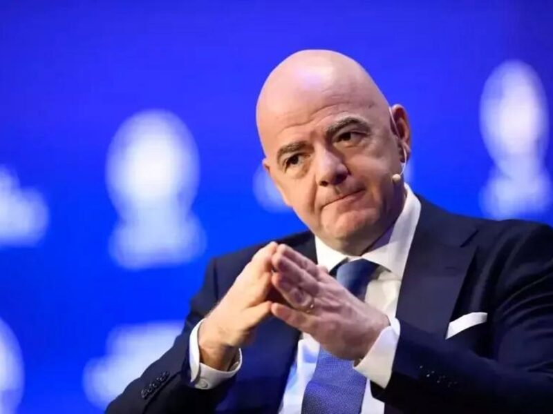 توضیح رییس فیفا درمورد تصمیم حذف ایران از جام‌جهانی