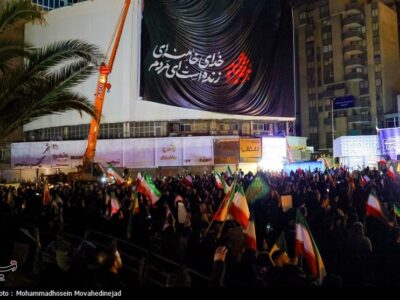 جان آئینه جهان/ روایتی از شب‌های دفاع از انقلاب در میدان‌ها