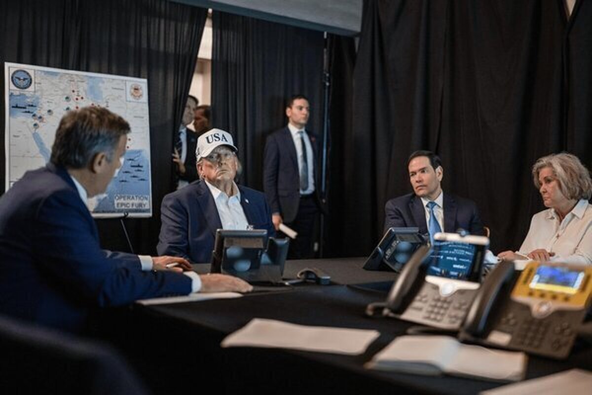 جلسه مهم ترامپ با مقامات ارشد امنیت ملی درمورد مذاکرات با ایران / سی‌ان‌ان خبر داد