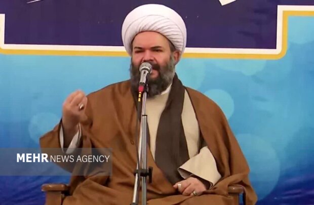 حجت الاسلام تاج: وحدت در مسیر پرچم مقدس را حفظ کنیم