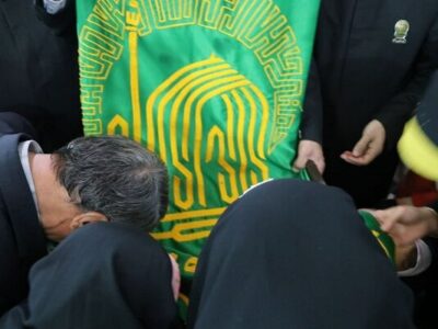 حضور خادمان حرم رضوی در منزل سردار شهید بصیر