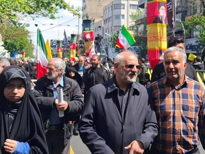 حضور رئیس دفتر پزشکیان در مراسم چهلم رهبر شهید