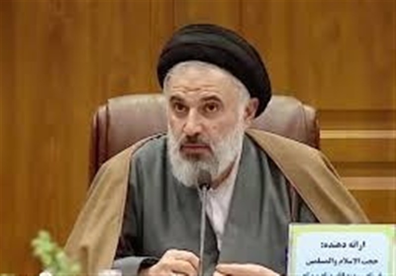 درس اخلاق آیت‌الله یزدان‌پناه در اجتماعات خیابانی برگزار می‌شود