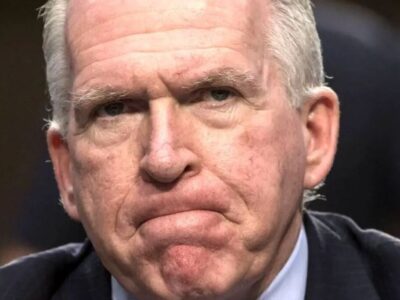 رئیس سابق سیا خواستار برکناری ترامپ شد/ متمم ۲۵ قانون اساسی را فعال کنید