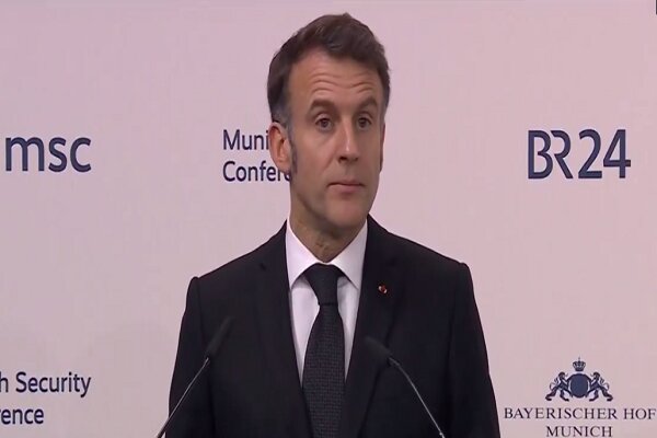 رئیس‌جمهور فرانسه: راهبردهای آمریکا منافع اروپا را در نظر نمی‌گیرد