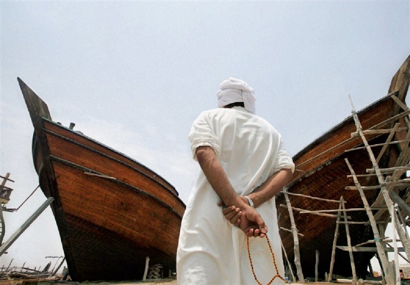 روایت آتش در لنگه؛ لنج‌داران: معیشتمان سوخت اما پای ایران و رهبر هستیم