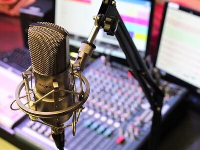 روایت شکل‌گیری و نقش‌آفرینی رادیو قم