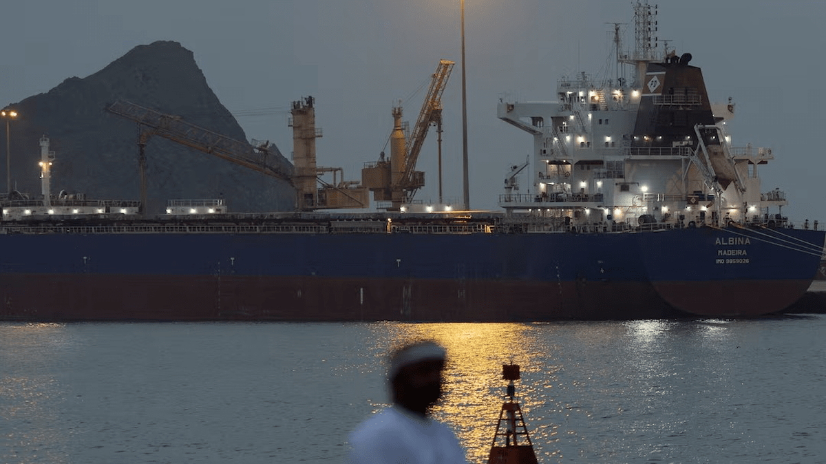 سنتکام: محاصره، کل خط ساحلی ایران را دربرمی‌گیرد از جمله بنادر و پایانه‌های نفتی