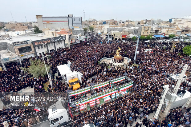 شهدای مدرسه شجره میناب سند رسوایی آمریکا؛ دانش آموزانی ایستاده در بهشت