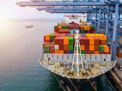 عملکرد مثبت گمرکات کشور در جنگ موجب تداوم جریان تامین کالا بدون اختلال شد