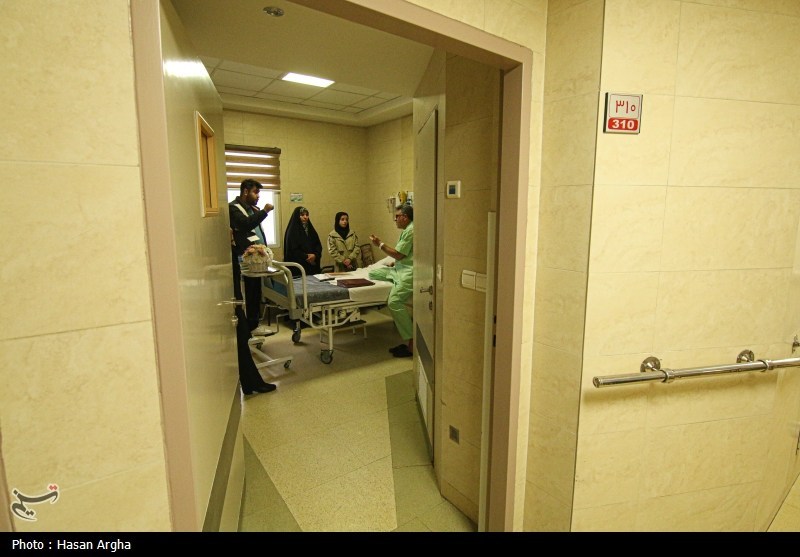 فداکاری مدیر زنجانی در دل آتش و آوار حسینیه اعظم زنجان جنگ آمریکا و رژیم صهیونیستی علیه ایران ,