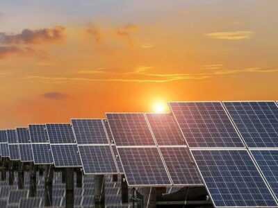 مددجویان خراسان شمالی با نیروگاه خورشیدی به درآمد پایدار می‌رسند