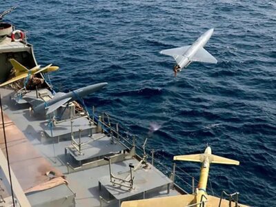 ناو جورج بوش به نزدیکی دریای عرب رسید/ ناو هواپیمابر بوش جایگزین فورد می‌شود