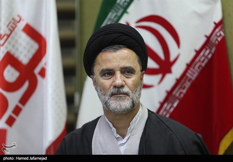 نبویان: کنترل تنگه هرمز ‌از دست نمی‌رود/محاصره دریایی عملاً شکست خورد