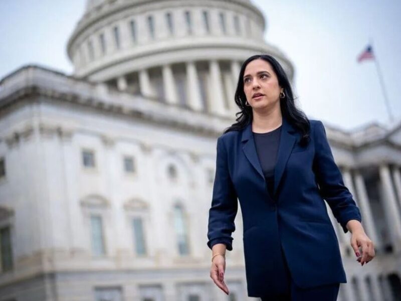 نماینده کنگره آمریکا خواهان برکناری ترامپ شد/ ترامپ تهدیدی برای جهان است