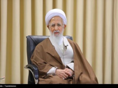 واکنش آیت‌الله جوادی آملی به اهانت ترامپ به پاپ