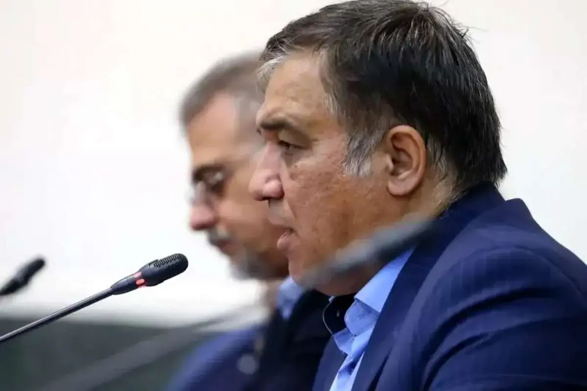 واکنش تاجرنیا به شایعات عدم تیمداری هلدینگ