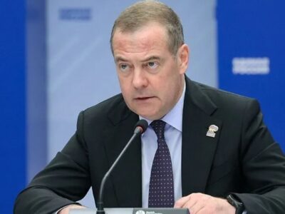 واکنش مدودف به اظهارات ترامپ درباره نفت ایران