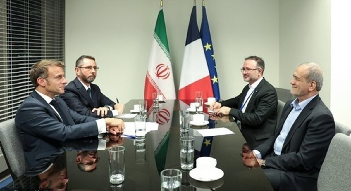 پزشکیان شرط موفقیت مذاکرات اسلاماباد را برای ماکرون تشریح کرد